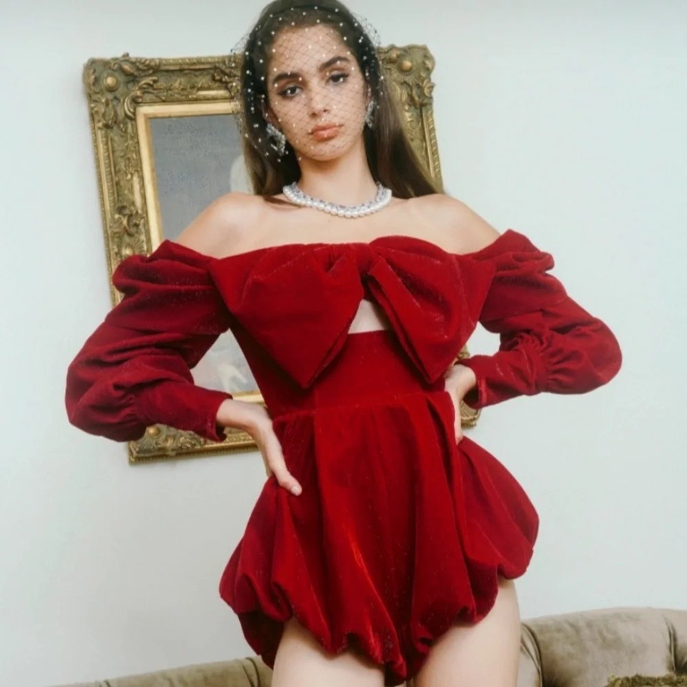 Nana Jacqueline Romper Averi Red Glitter Velvet Bow Romper Size L